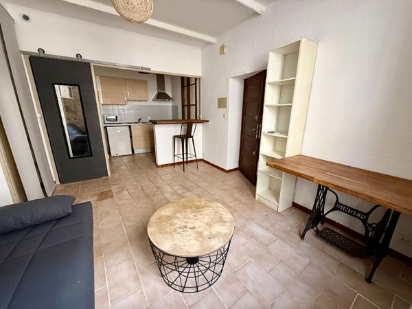 Appartement Nimes 1 pièce(s) 21.09 m2