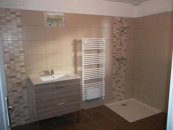 Maison rurale à louer à Tronchy en Saône-et-Loire (71440), ref : TRO-L1