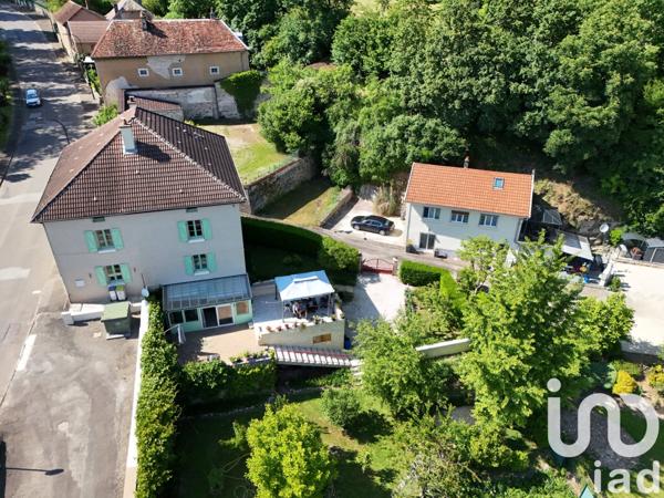 Maison à vendre 10 pièces 240 m² Montbozon