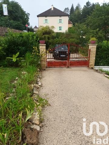 Maison à vendre 10 pièces 240 m² Montbozon