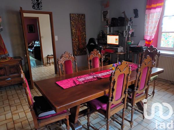 Maison à vendre 10 pièces 240 m² Montbozon