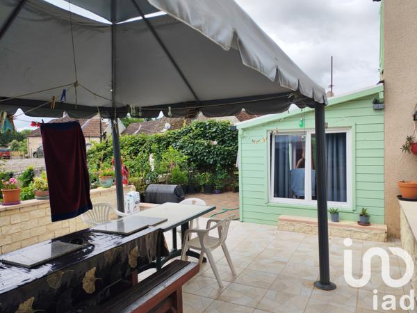 Maison à vendre 10 pièces 240 m² Montbozon