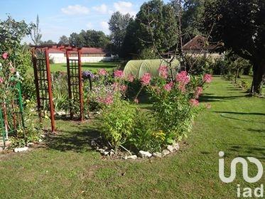 Maison à vendre 10 pièces 240 m² Montbozon