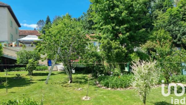 Maison à vendre 10 pièces 240 m² Montbozon