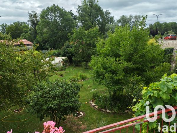 Maison à vendre 10 pièces 240 m² Montbozon