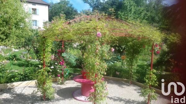 Maison à vendre 10 pièces 240 m² Montbozon