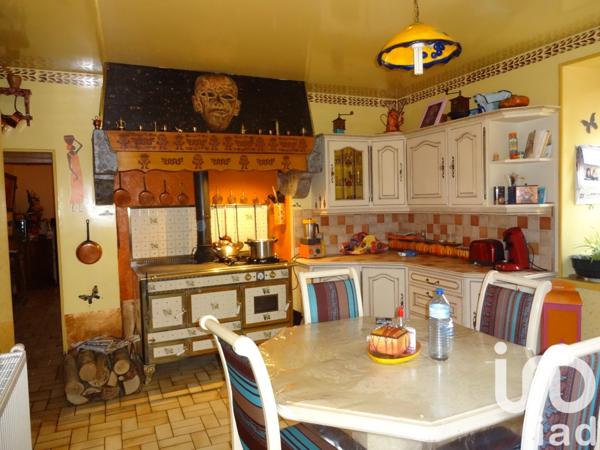 Maison à vendre 10 pièces 240 m² Montbozon