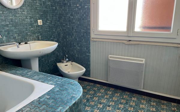 Maison à vendre    5 pièces •  La Rochelle