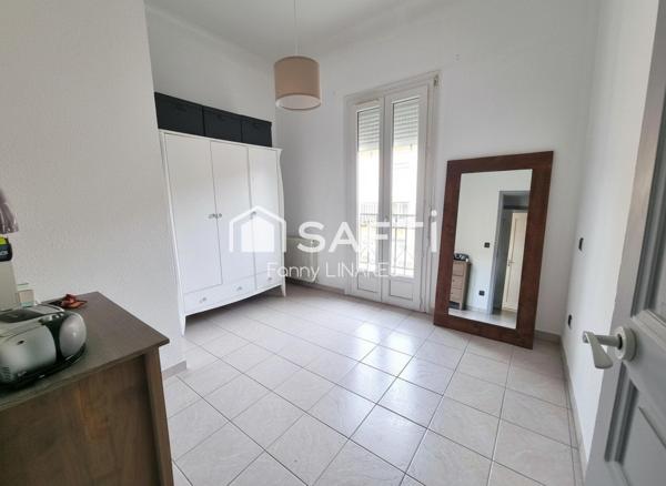 Quartier en plein renouveau, grand garage et cour