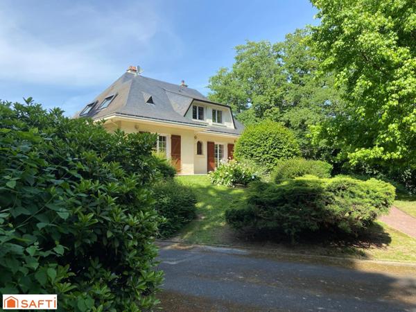 Maison familiale 4 chambres et un bureau, sur parc arboré de 5 800 m² – La Chapelle-sur-Erdre