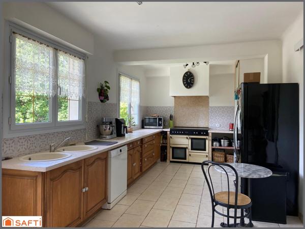 Maison familiale 4 chambres et un bureau, sur parc arboré de 5 800 m² – La Chapelle-sur-Erdre