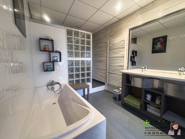 Maison 10 pièces - 219 m²