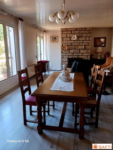 Maison 5 pièces, 3 chambres, terrasse, garage.