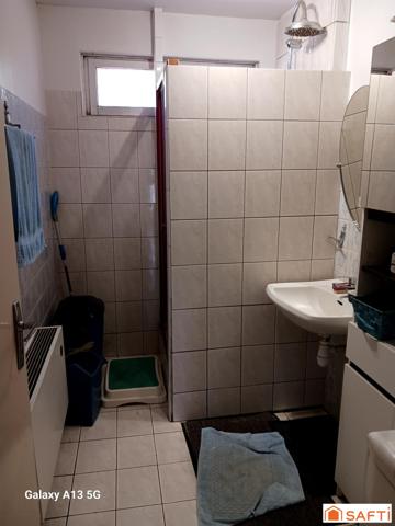 Maison 5 pièces, 3 chambres, terrasse, garage.