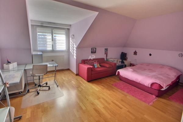 Maison Vernouillet 7 pièce(s) 184 m2 €630 000 ** - Référence 1062