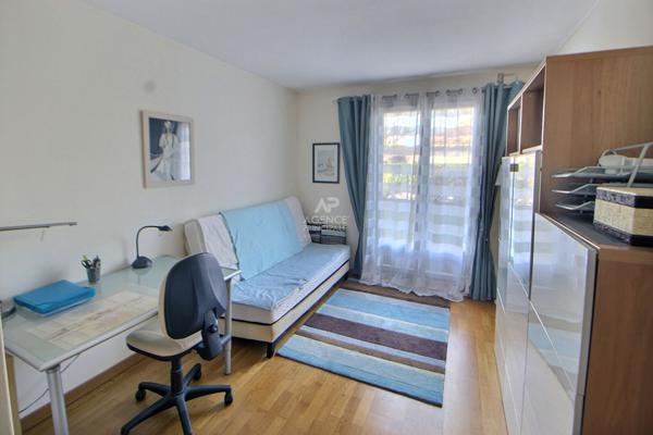 Maison Vernouillet 7 pièce(s) 184 m2 €630 000 ** - Référence 1062