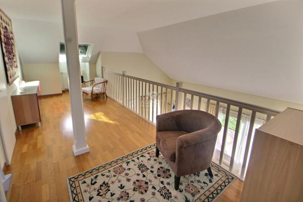 Maison Vernouillet 7 pièce(s) 184 m2 €630 000 ** - Référence 1062