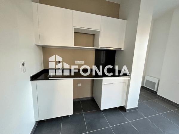 Location Studio 30.9 m² - 5 RUE HIPPOLYTE SAVARY Albi 81000