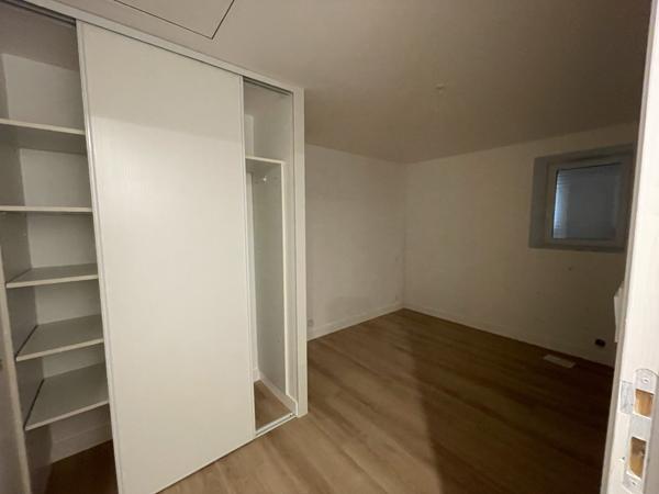 MAISON DE VILLE RENOVEE AVEC JARDIN ET GARAGE