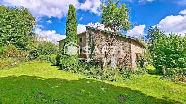 Maison en pierres - La Chapelle-Aux-Bois