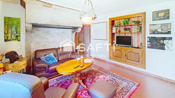 Maison en pierres - La Chapelle-Aux-Bois