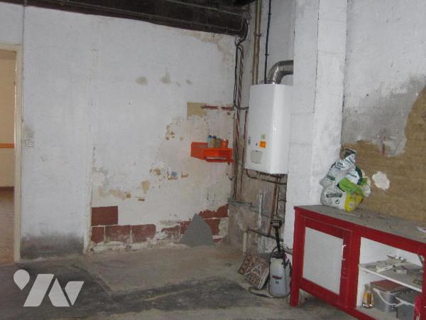 MAISON DE VILLE avec JARDIN et GARAGE proximité toutes commodités