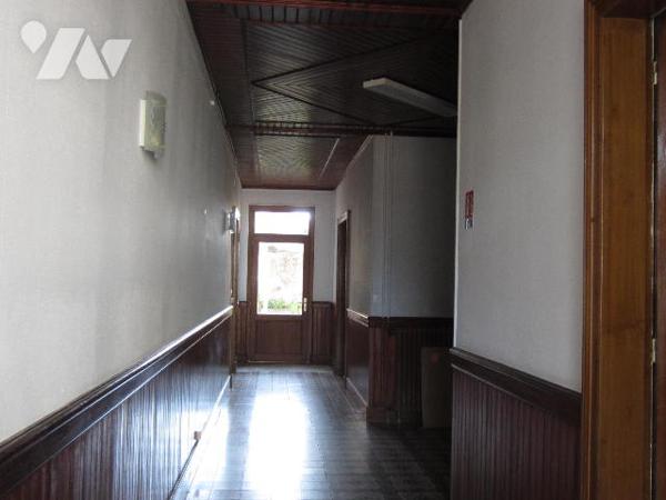 MAISON DE VILLE avec JARDIN et GARAGE proximité toutes commodités