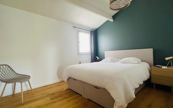 Appartement à vendre    4 pièces • 104 m2 La Rochelle