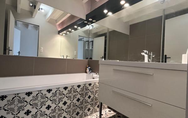 Appartement à vendre    4 pièces • 104 m2 La Rochelle