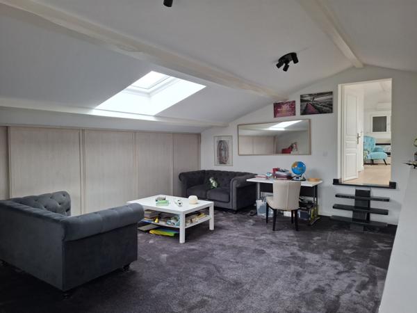 Maison familiale de 213m² à Seilh - Proximité l'annonciation - Piscine