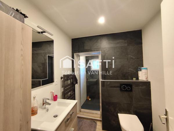 Fond de commerce et appartement de fonction.