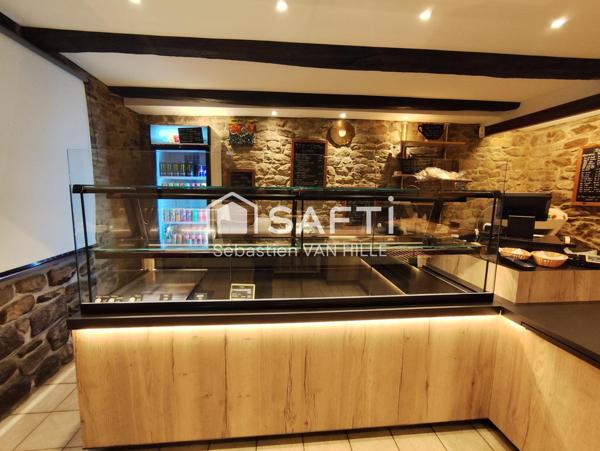 Fond de commerce et appartement de fonction.