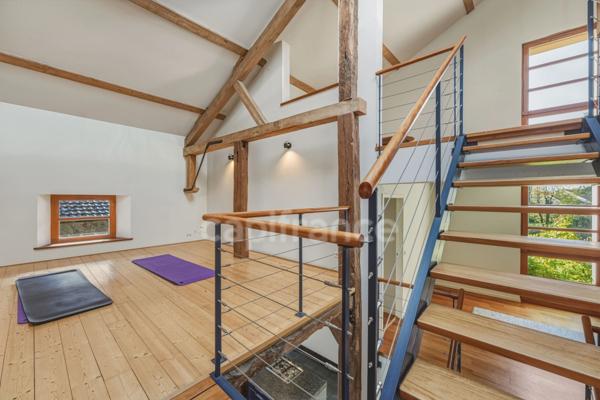 Maison à vendre 8 pièces SAINT GENIS POUILLY (01)