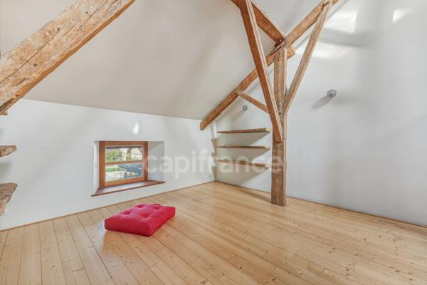 Maison à vendre 8 pièces SAINT GENIS POUILLY (01)