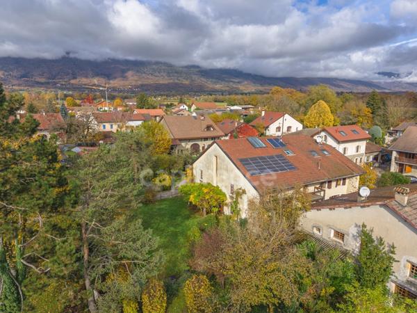 Maison à vendre 8 pièces SAINT GENIS POUILLY (01)