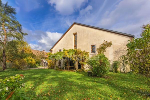 Maison à vendre 8 pièces SAINT GENIS POUILLY (01)