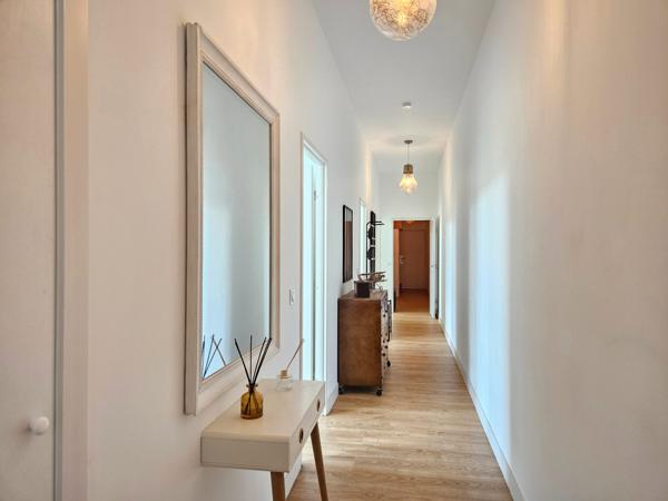 Appartement
         4 pièces
        - 87 m² Exclusivité 359 500 € *