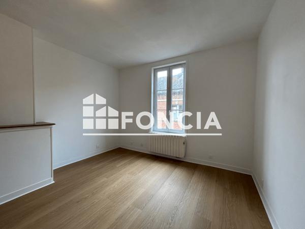 Location Appartement 3 pièces 100 m² - 6 RUE DE LA HALLE AUX FROCS Orbec 14290