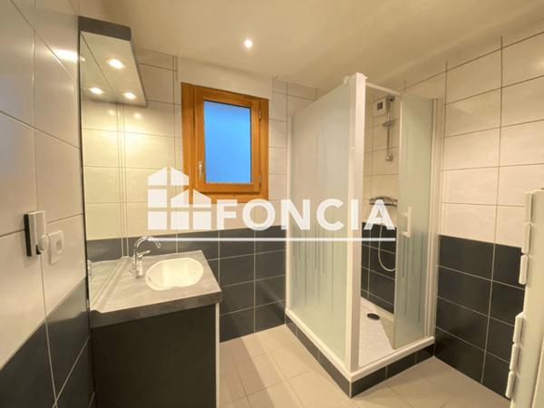 Location Appartement 4 pièces 102.5 m² - 13 BOULEVARD DE LA CHARITÉ Caen 14000