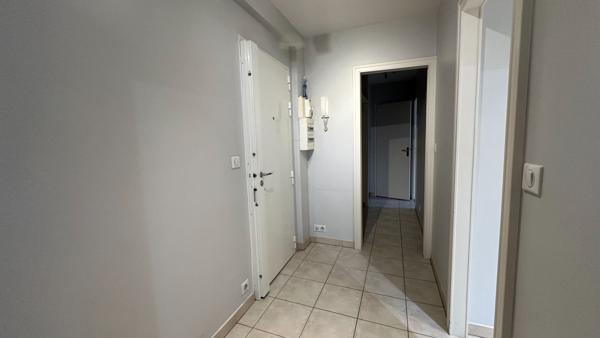 Appartement de 4 pièces principales à louer situé à Compiègne