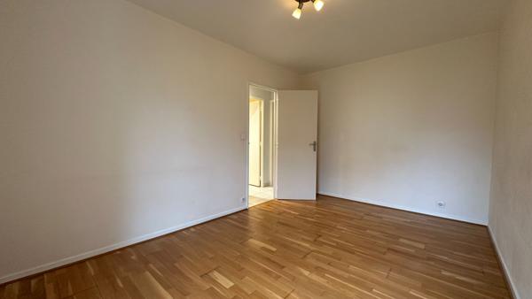 Appartement de 4 pièces principales à louer situé à Compiègne