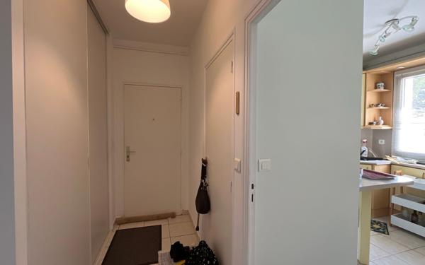 Appartement à vendre    3 pièces • 69 m2 Carhaix-Plouguer