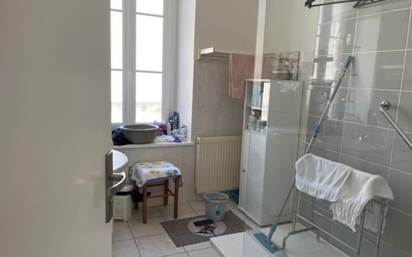 Appartement à vendre    3 pièces • 69 m2 Carhaix-Plouguer