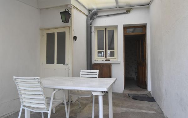 Maison à vendre    3 pièces •  Donzy