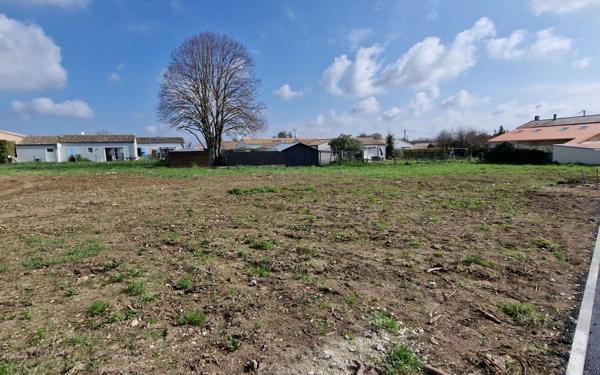 Terrain à vendre    Le Gua