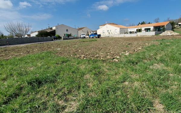 Terrain à vendre    Le Gua