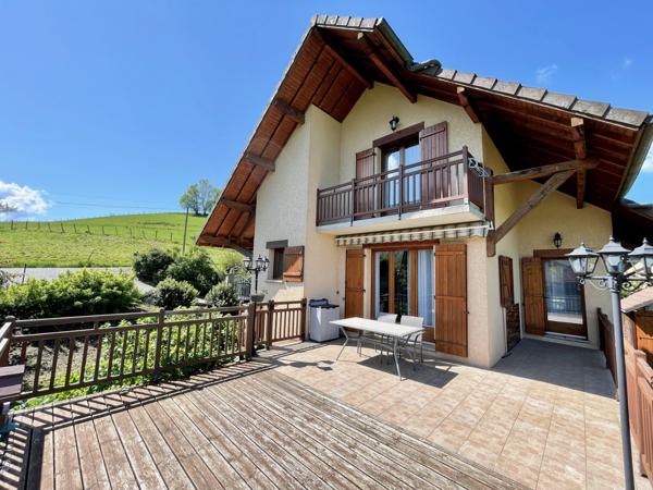 Saint-Pierre-d'Alvey (73170) Très belle maison à la campagne - vue imprenable - à proximité du lac d’Aiguebelette et du lac du Bourget