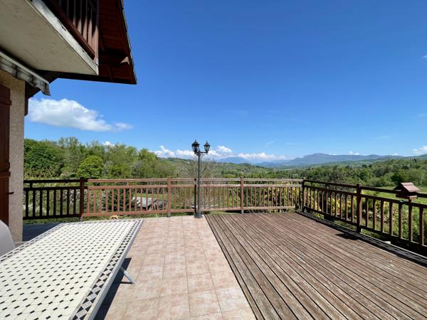 Saint-Pierre-d'Alvey (73170) Très belle maison à la campagne - vue imprenable - à proximité du lac d’Aiguebelette et du lac du Bourget