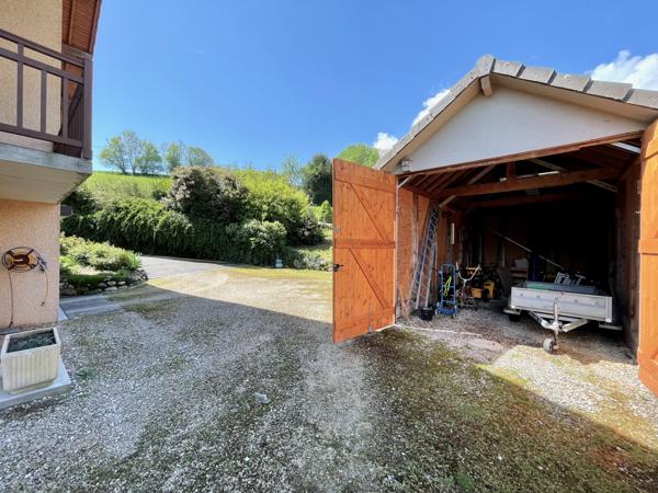 Saint-Pierre-d'Alvey (73170) Très belle maison à la campagne - vue imprenable - à proximité du lac d’Aiguebelette et du lac du Bourget