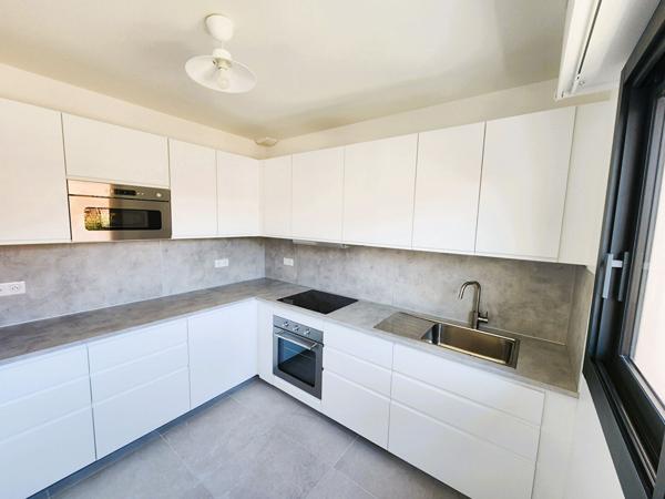 Maison Antony 5 pièce(s) 104.86 m2